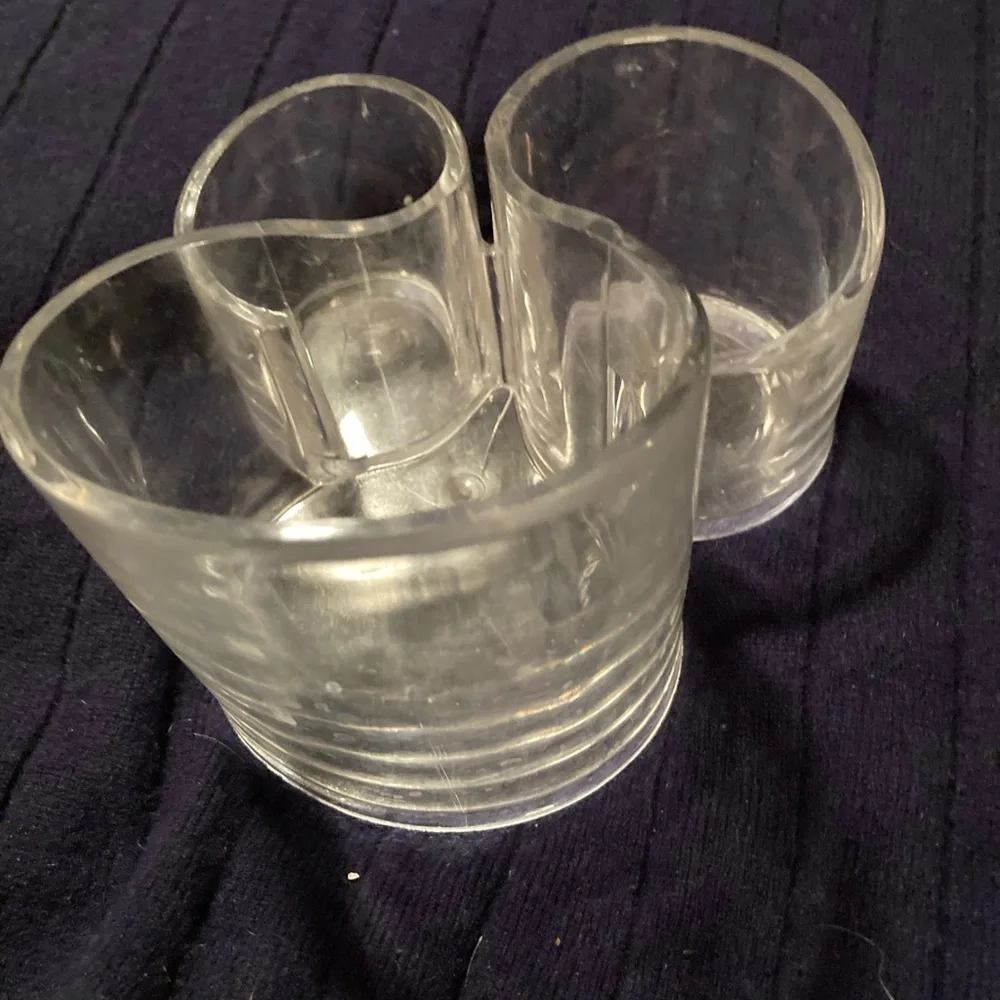 Lucite make up brush holder never used in very good condition with tags